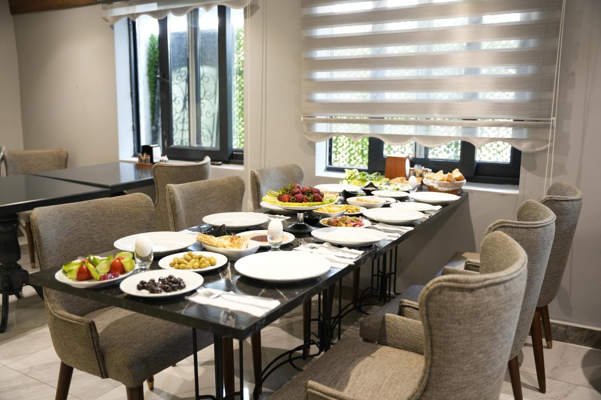 Eniza Hotel 메르신 외부 사진