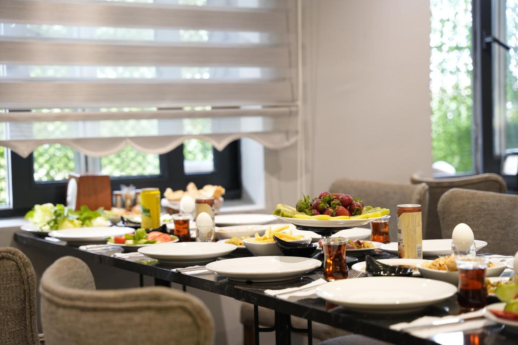 Eniza Hotel 메르신 외부 사진