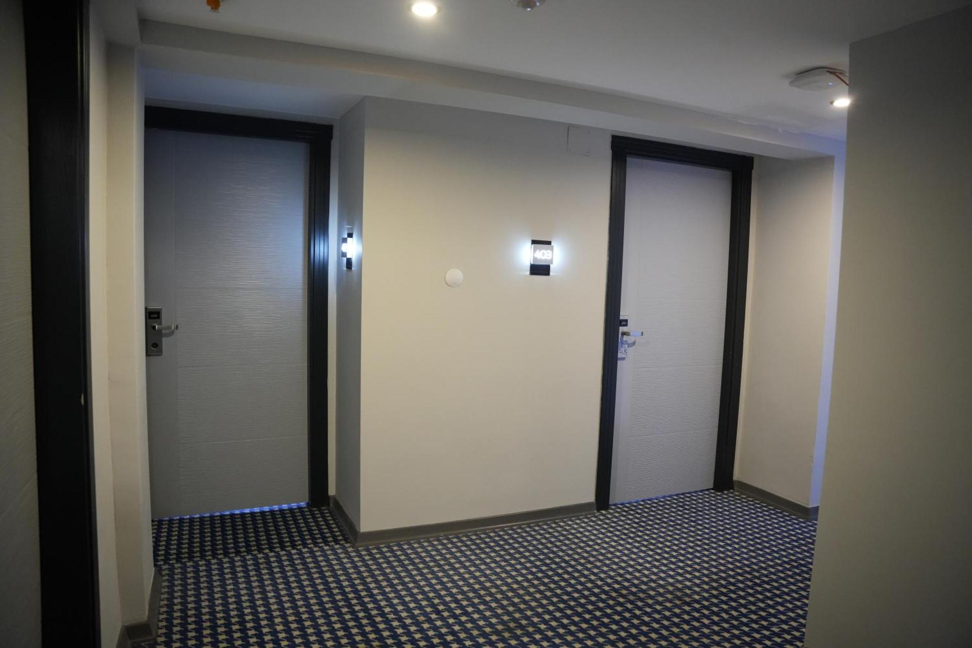 Eniza Hotel 메르신 외부 사진